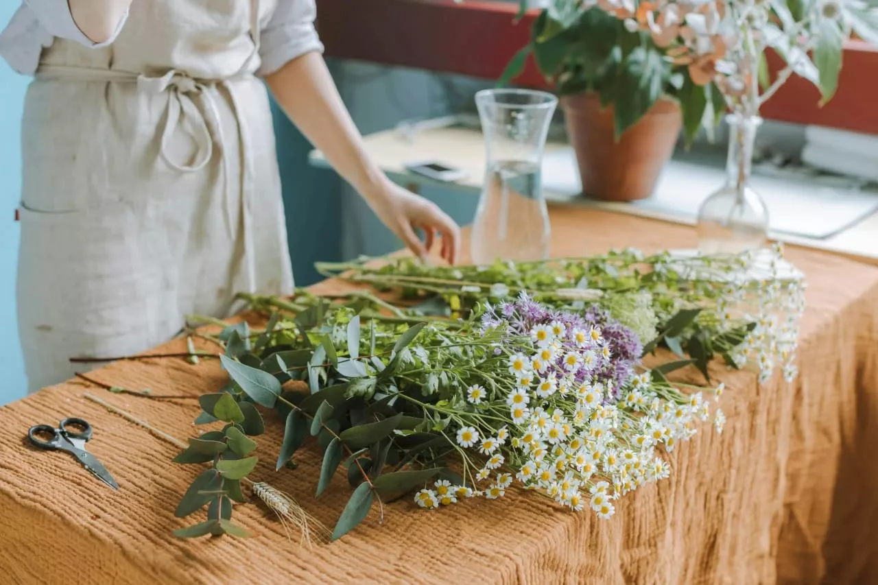 keeping-flowers-fresh-myth-vs-fact